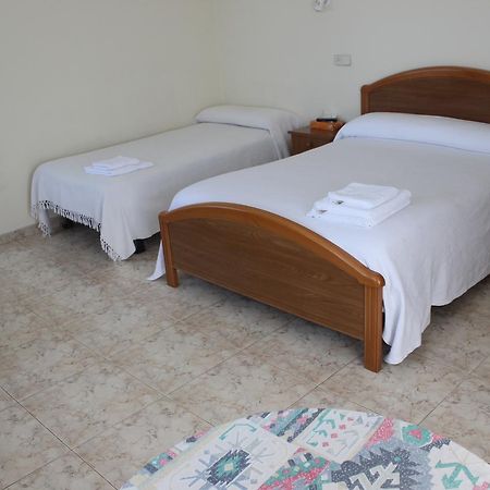 O Cruceiro Hotel Пуентедеуме Екстериор снимка